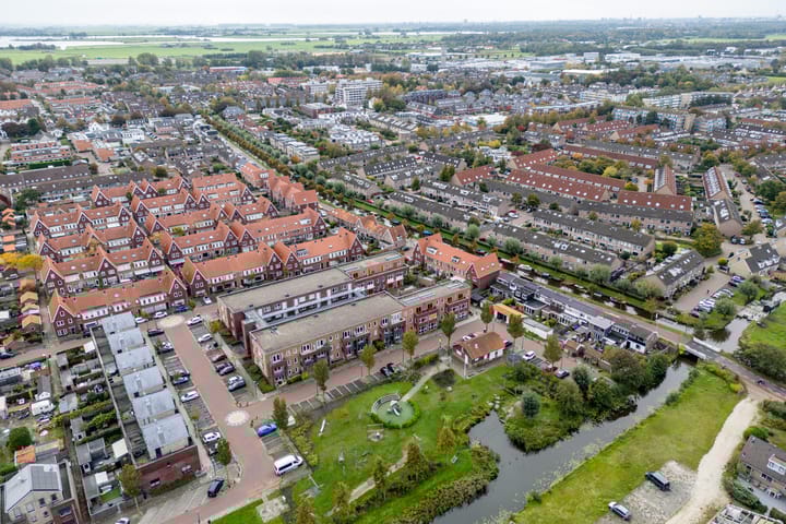 Foto 40 van B.G.J. Berntzenstraat 9