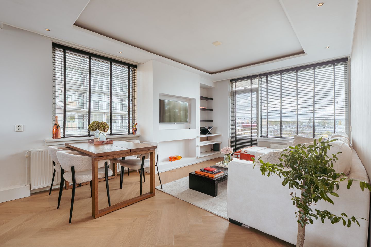 Photo 1 of Einsteinlaan 101