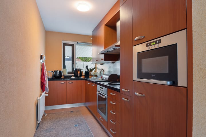 Photo 3 of Gele Lis 156