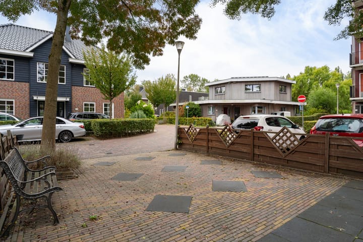 Photo 15 of Gele Lis 156