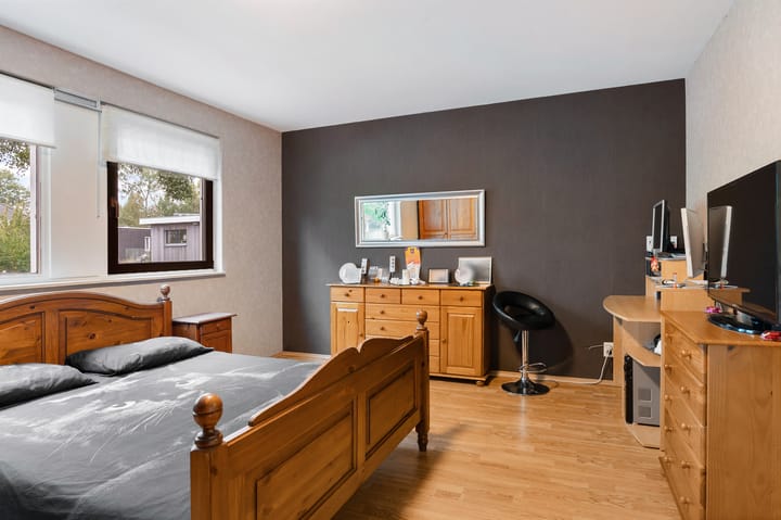 Photo 36 of Gele Lis 156