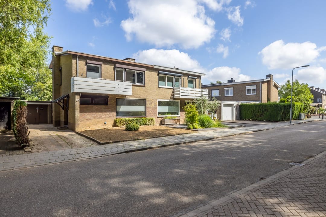 Foto 2 van Burg. Smeetsstraat 30