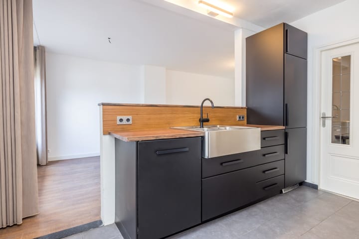 Photo 11 of Burg. Smeetsstraat 30