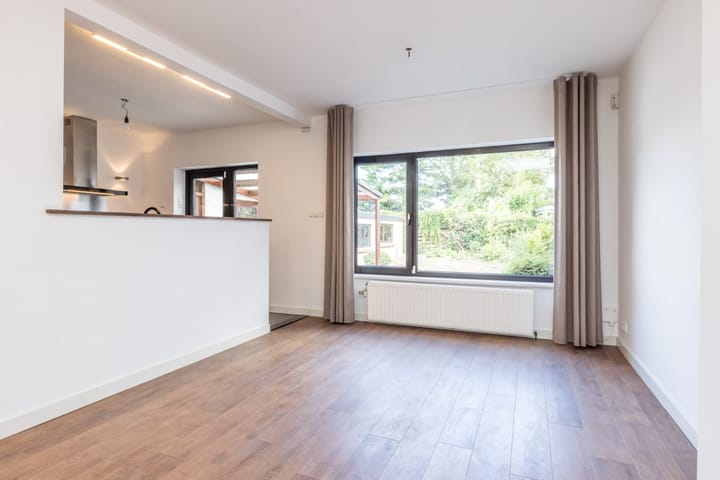 Photo 15 of Burg. Smeetsstraat 30