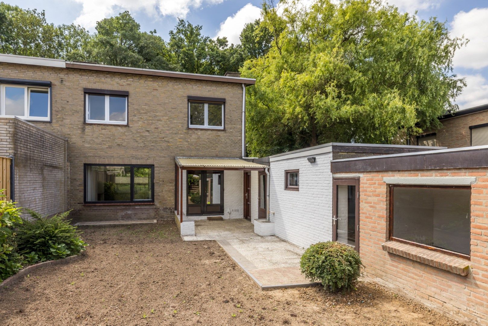 Foto 18 van Burg. Smeetsstraat 30