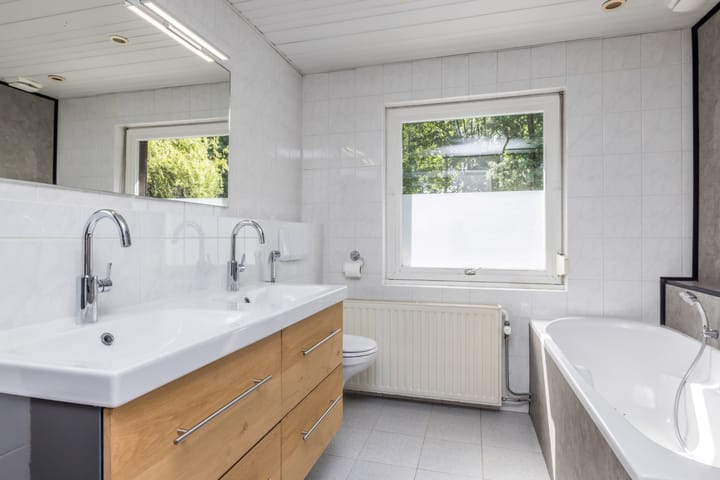 Photo 26 of Burg. Smeetsstraat 30