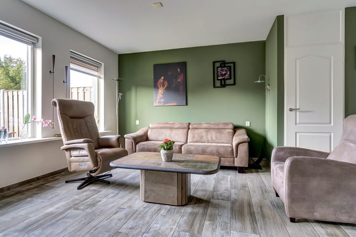 Foto 5 van 't Hoge Eind 82