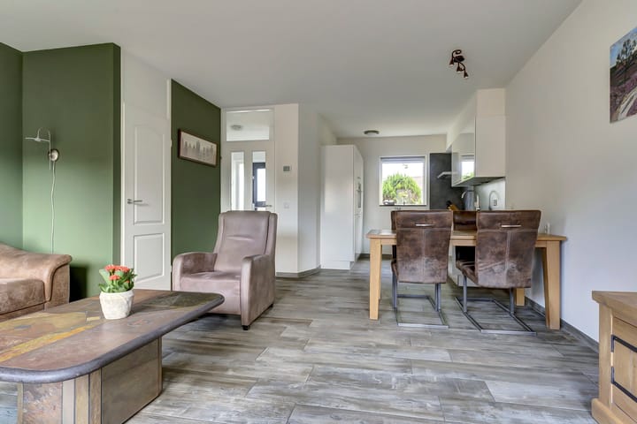 Foto 7 van 't Hoge Eind 82