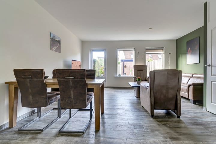 Foto 9 van 't Hoge Eind 82