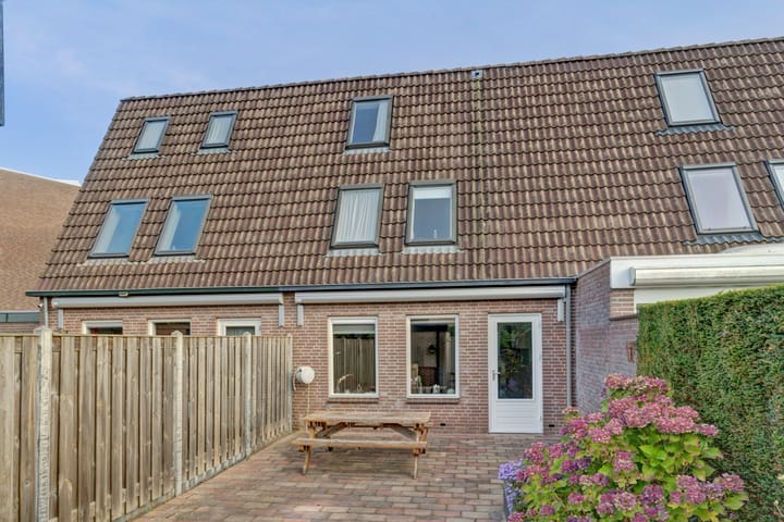 Foto 28 van 't Hoge Eind 82