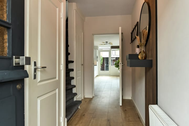 Foto 7 van Verhulststraat 4