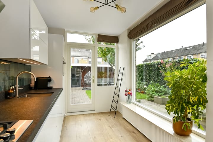 Foto 15 van Verhulststraat 4