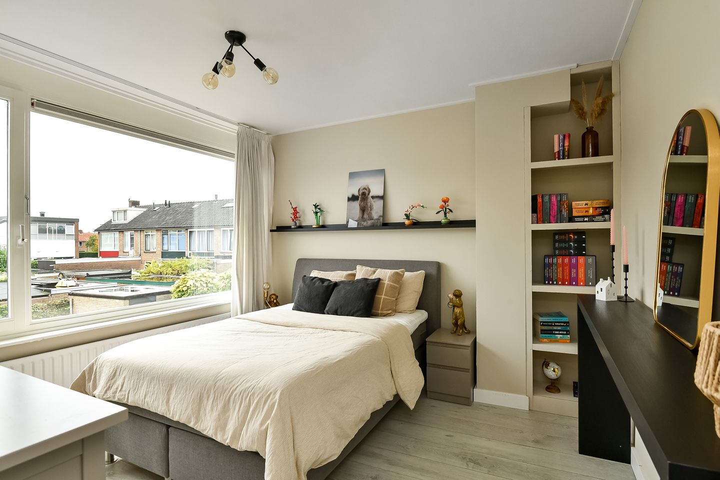 Photo 20 of Verhulststraat 4