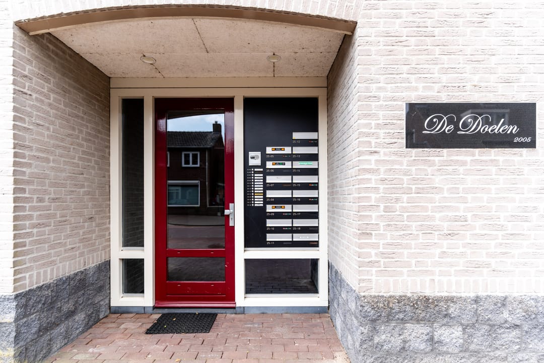 Photo 8 of Doelenstraat 25-17