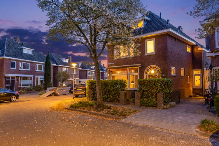 Foto 43 van Diepenbrockstraat 9