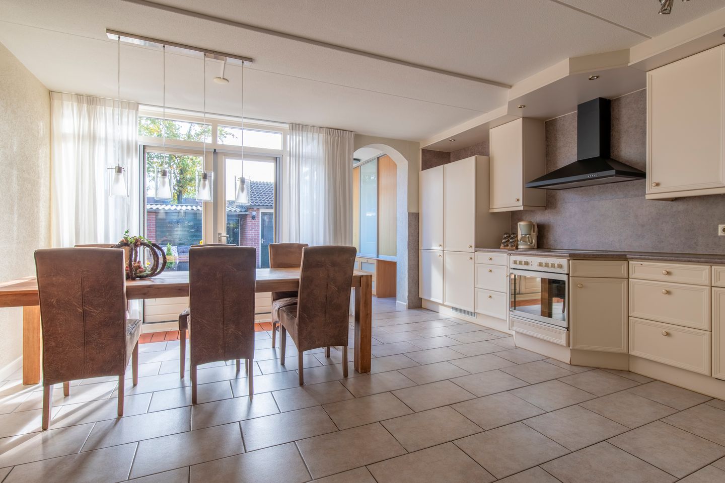 Foto 14 van Bomas 12