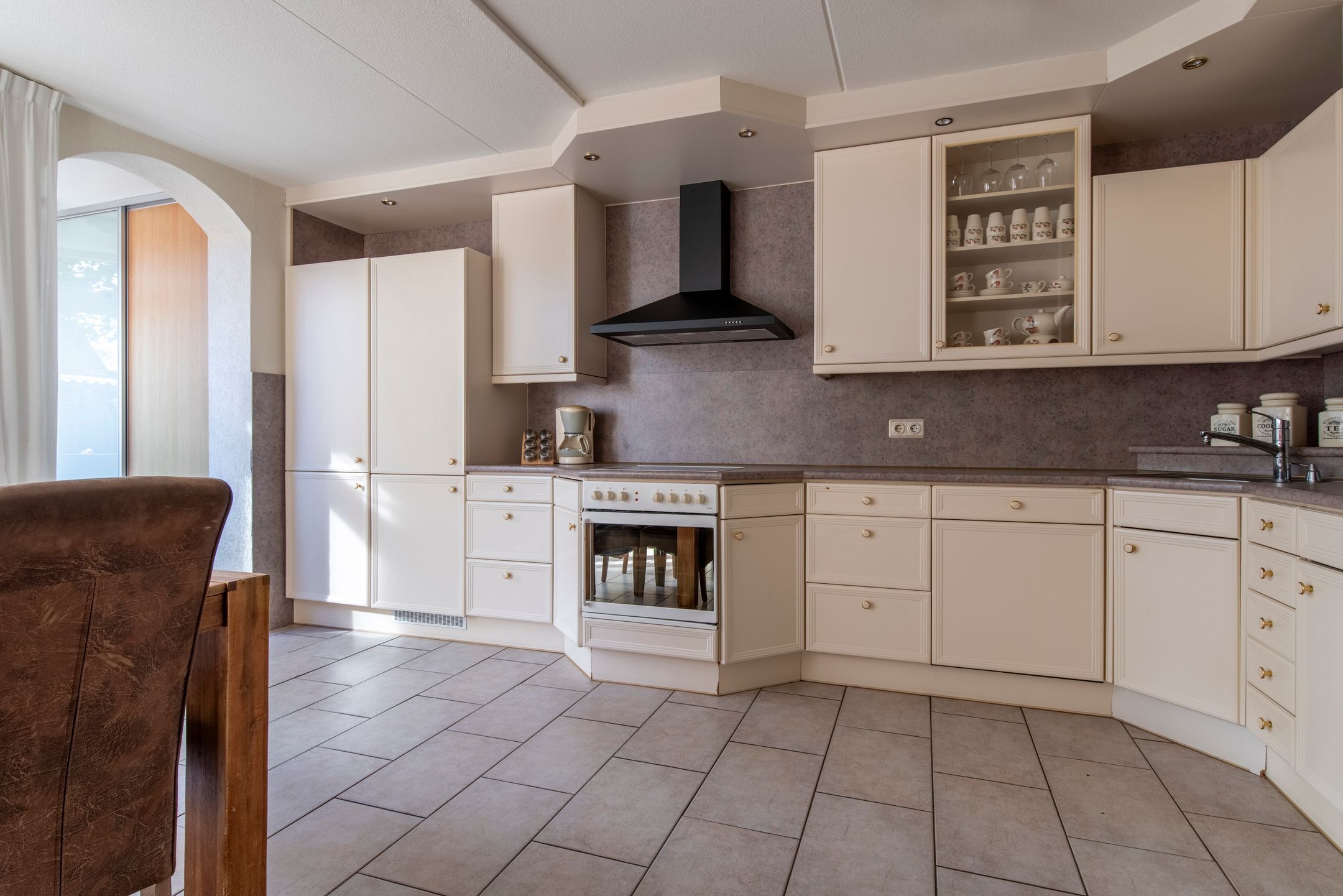 Foto 15 van Bomas 12