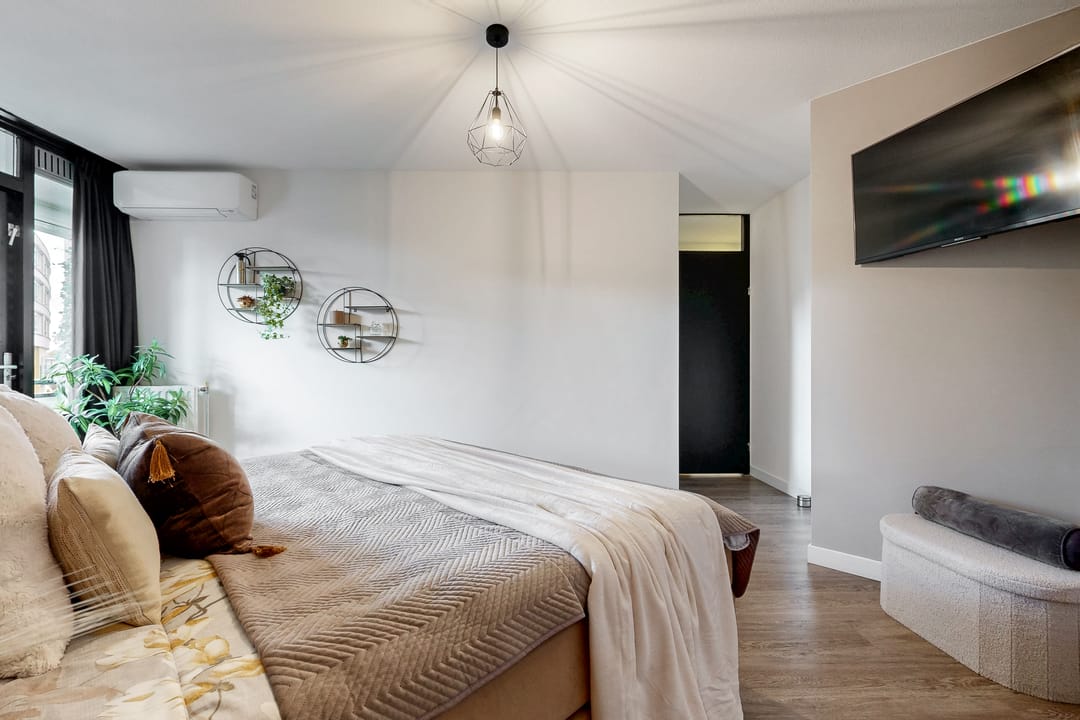 Photo 11 of Brugstraat 23