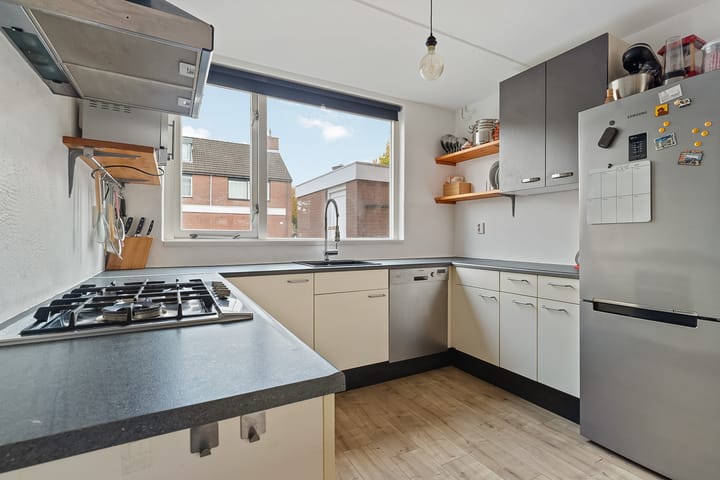 Foto 12 van Oostzeestraat 175