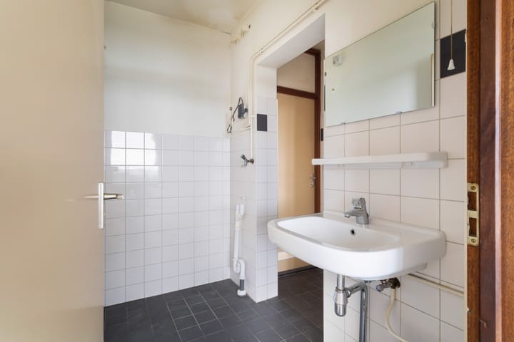 Photo 21 of Albertine Agneslaan 392