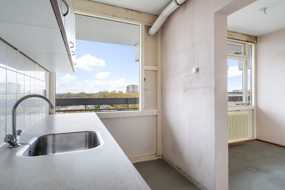 Photo 13 of Albertine Agneslaan 362