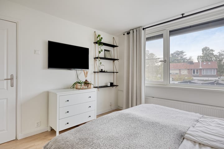 Foto 16 van Bernhardlaan 35