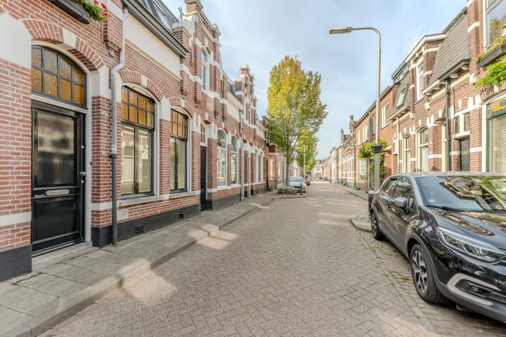 Foto 43 van Goudenregenstraat 33