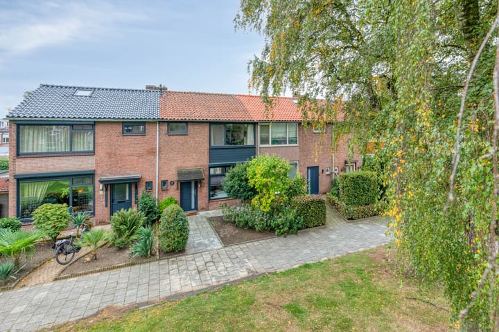 Foto 27 van Bernhardlaan 35