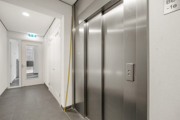 Foto 8 van Oostenburgervoorstraat 7-D