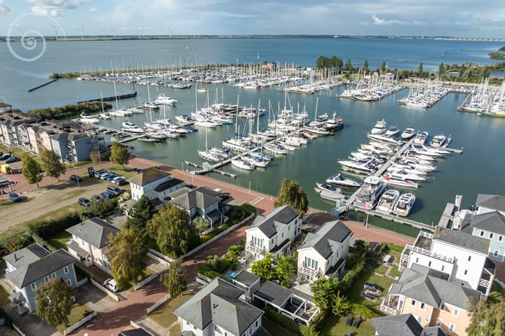 Photo 3 of Nieuwe Zeedijk 1-K003