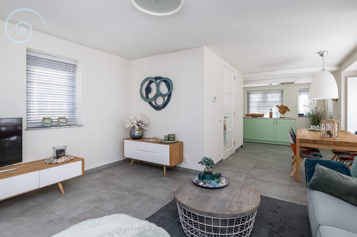 Photo 11 of Nieuwe Zeedijk 1-K003