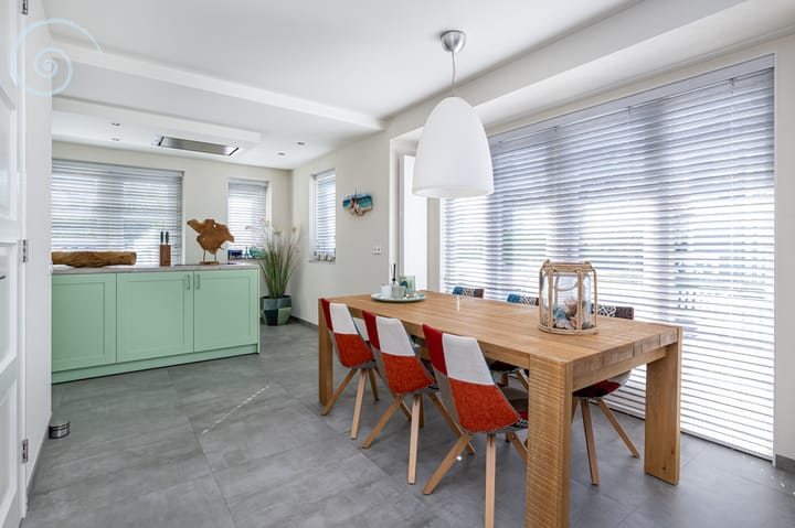 Photo 12 of Nieuwe Zeedijk 1-K003