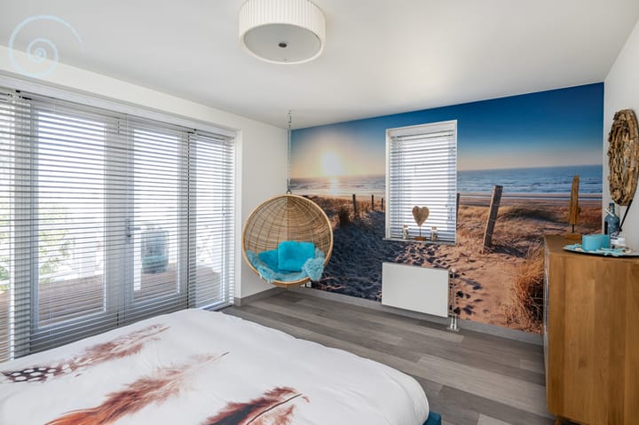 Photo 19 of Nieuwe Zeedijk 1-K003