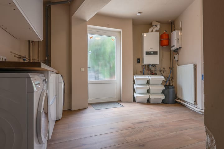 Foto 36 van Dirk Zweepstraat 1