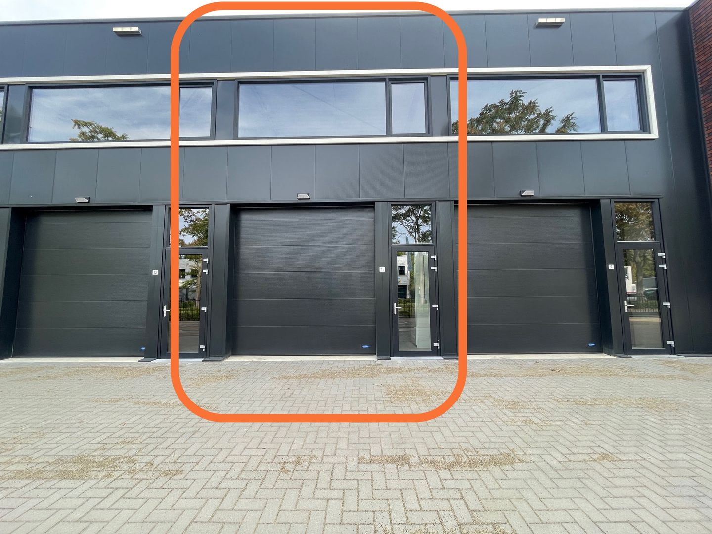 View photo 1 of Arendstraat 11
