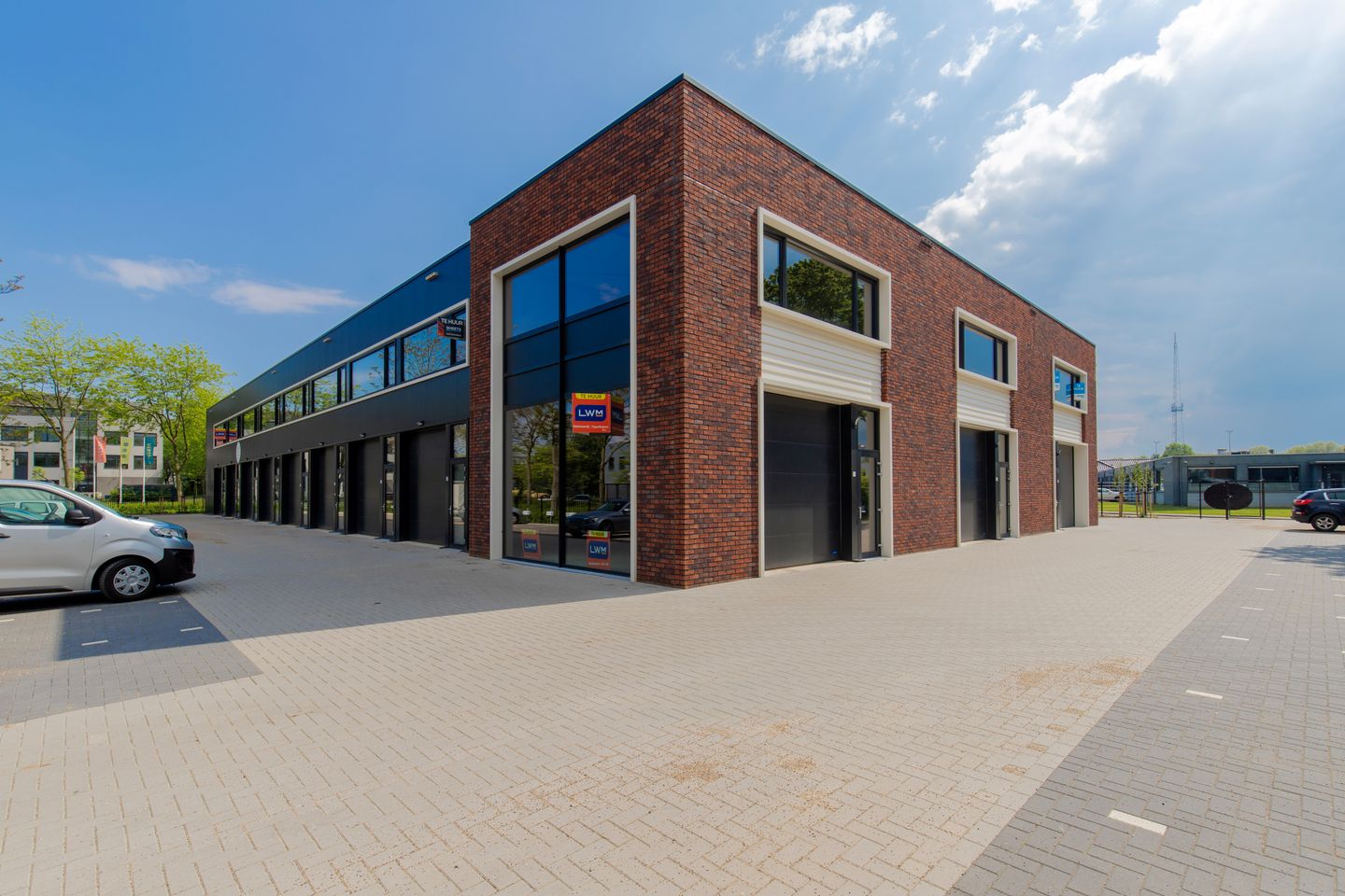 View photo 2 of Arendstraat 11