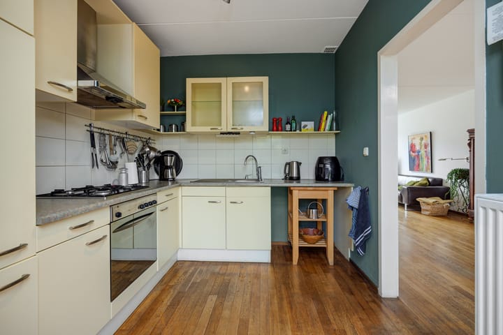 Photo 10 of Regent Smitsstraat 11