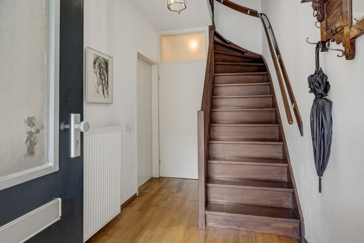 Photo 12 of Regent Smitsstraat 11