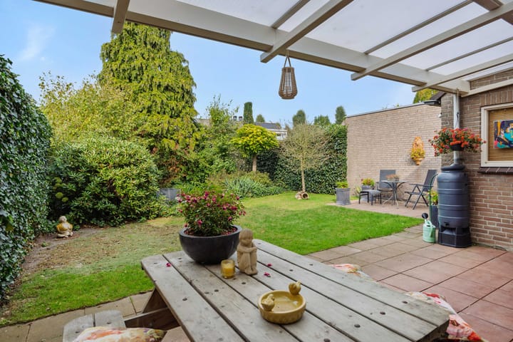 Photo 21 of Regent Smitsstraat 11