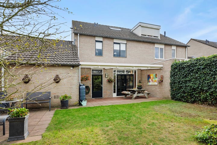 Photo 22 of Regent Smitsstraat 11