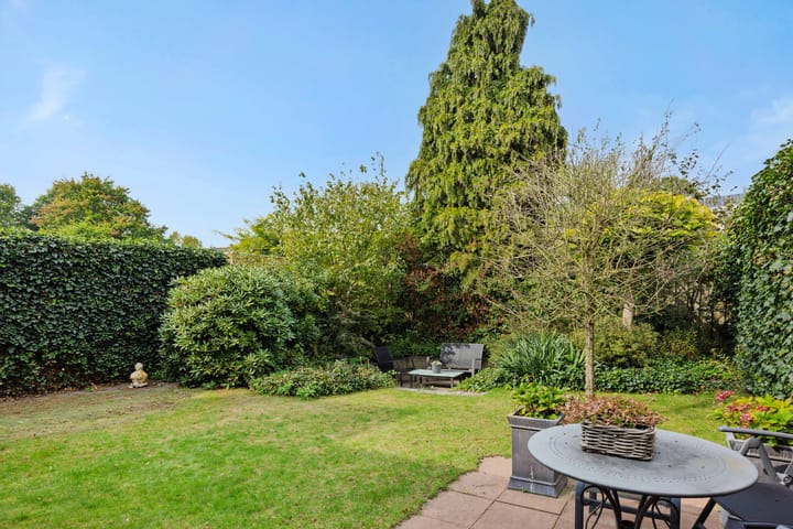 Photo 26 of Regent Smitsstraat 11