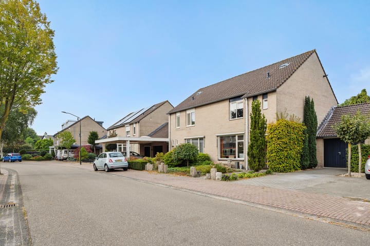 Photo 31 of Regent Smitsstraat 11