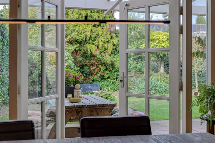 Photo 8 of Regent Smitsstraat 11