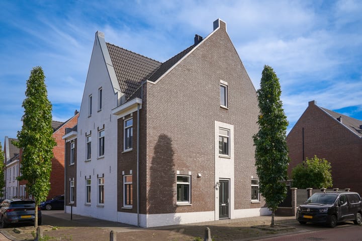 Photo 33 of De Binnenplaats 10