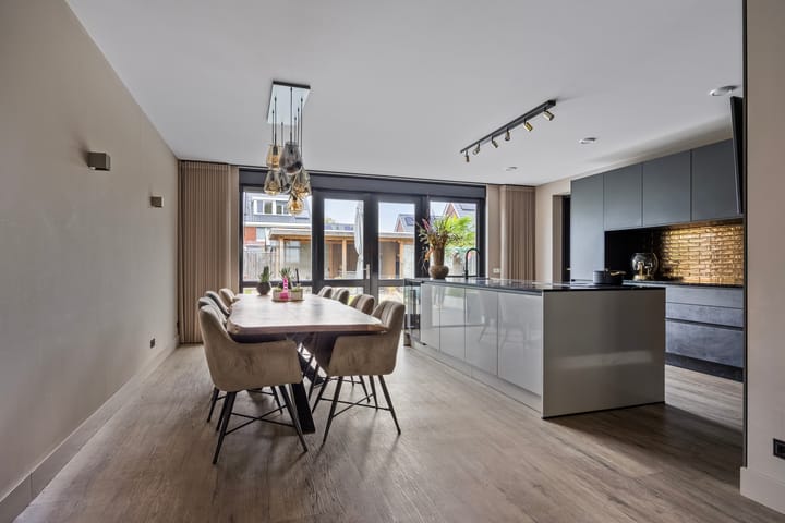 Photo 12 of Karmijn 56