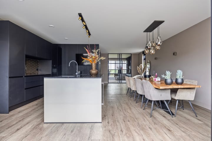 Photo 15 of Karmijn 56