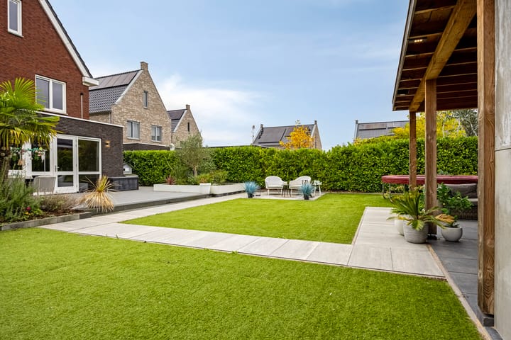 Photo 38 of Karmijn 56