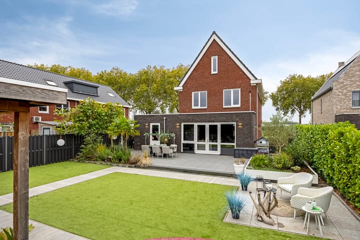 Photo 39 of Karmijn 56