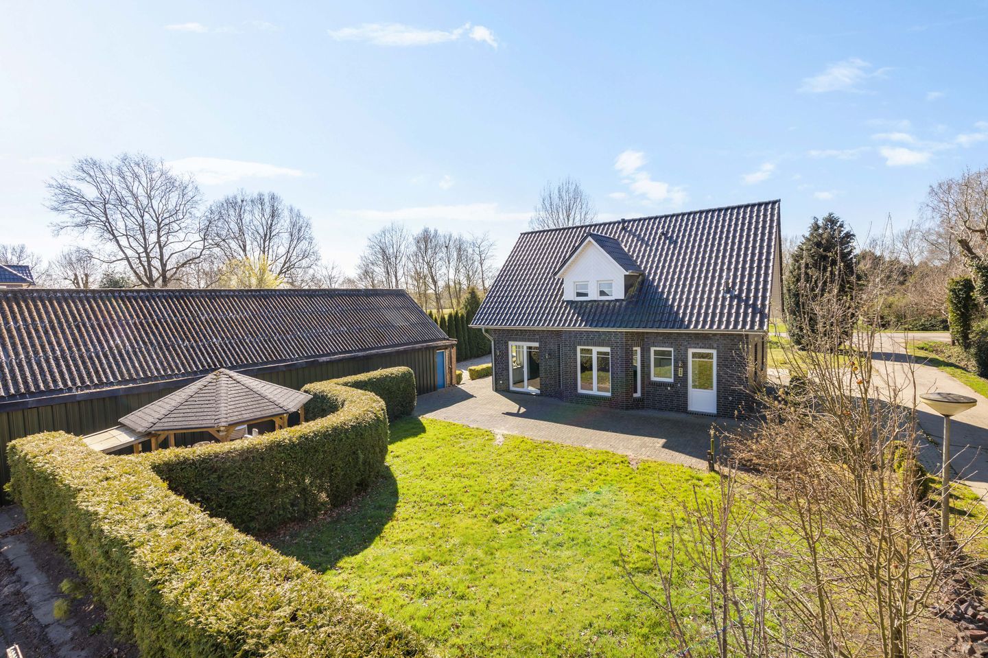 Bekijk foto 3 van Winschoterweg 18