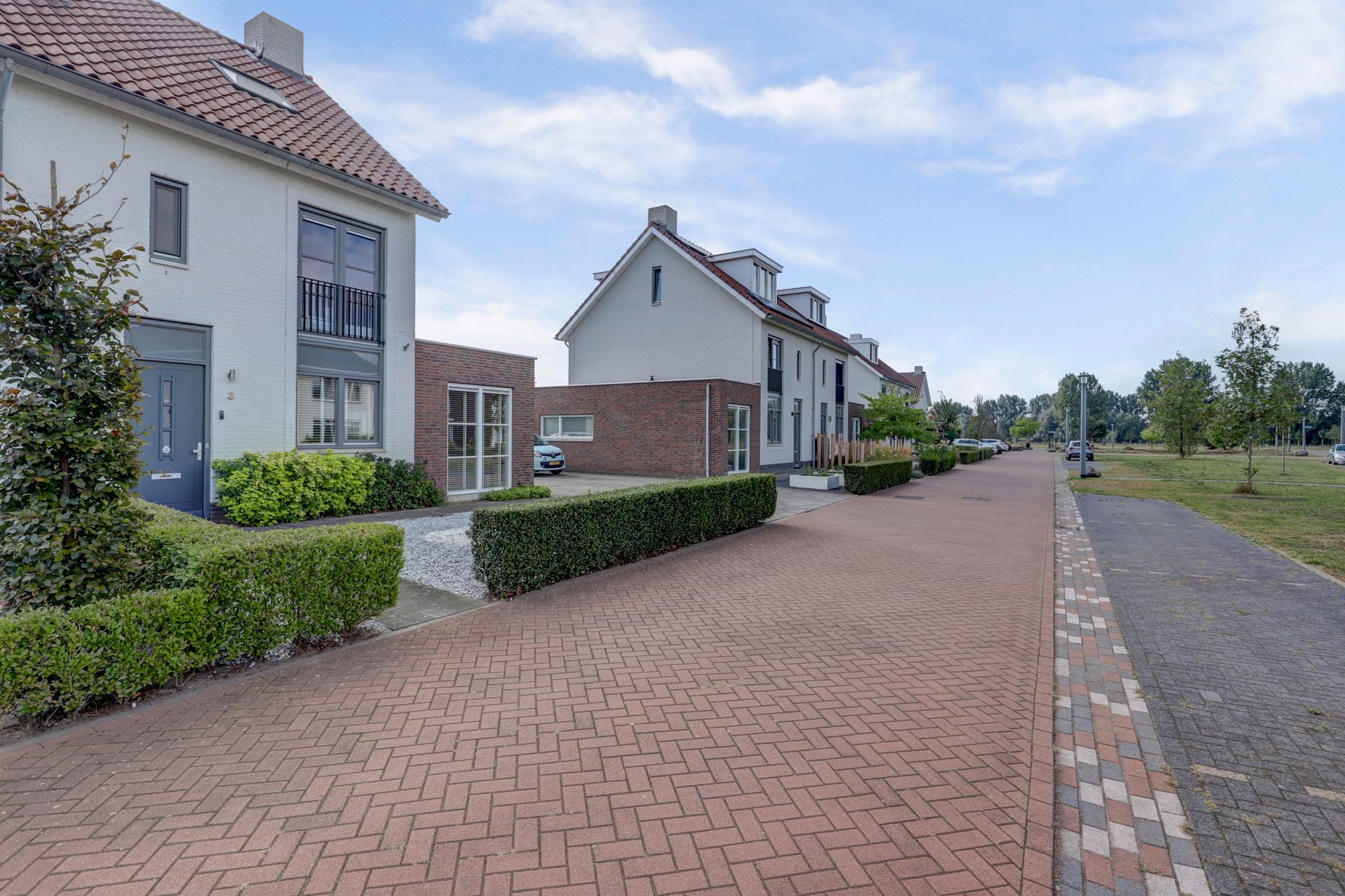 Photo 9 of Plataan 3